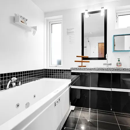 Met Moderne Luxe In Noord-jutland * Brovst