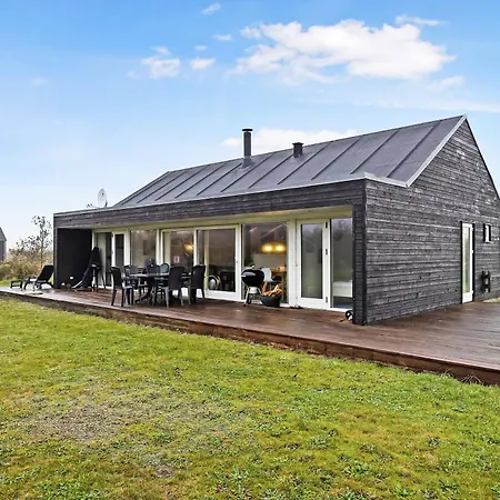 Summer House With Modern Luxury In North Jutland